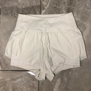 Super pretty lululemon jellyfish shorts || size 2